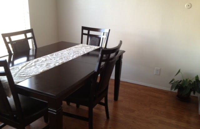 40th Street Apartments Gallery 4