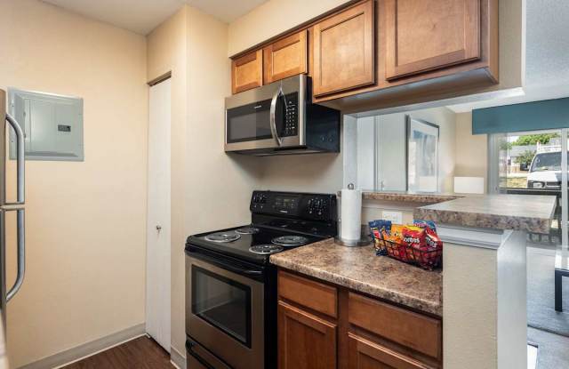 Oak Ridge Apartments Gallery 2