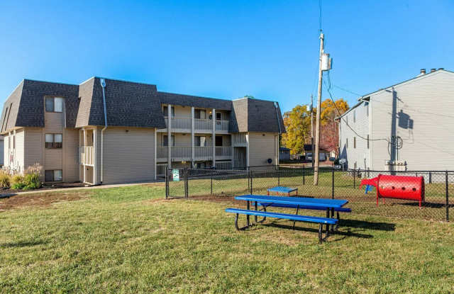 Hillsdale Apartments Gallery 3