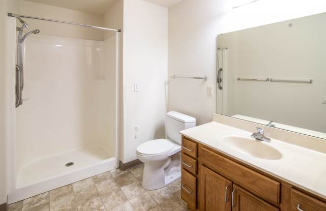Uptown Commons I - Senior Housing Gallery 3