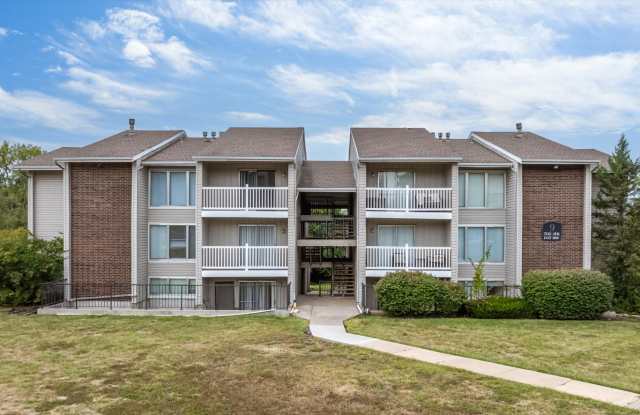 Emerald Hills Apartments Gallery 2