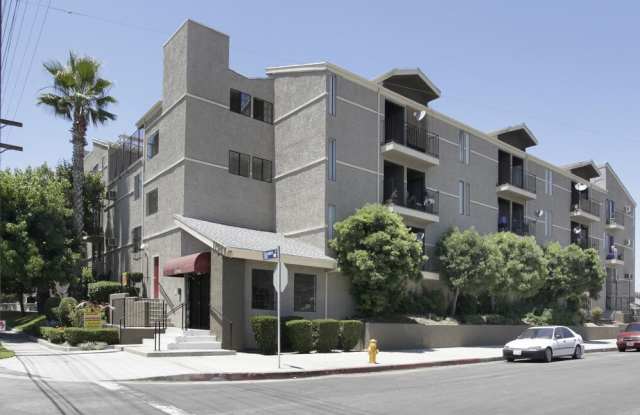 Vanowen Square photos photos