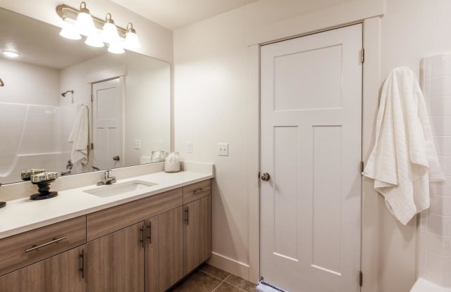 Porter Ranch Townhomes Gallery 4
