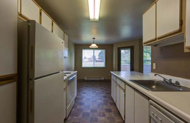 Creekside Apartments photos photos
