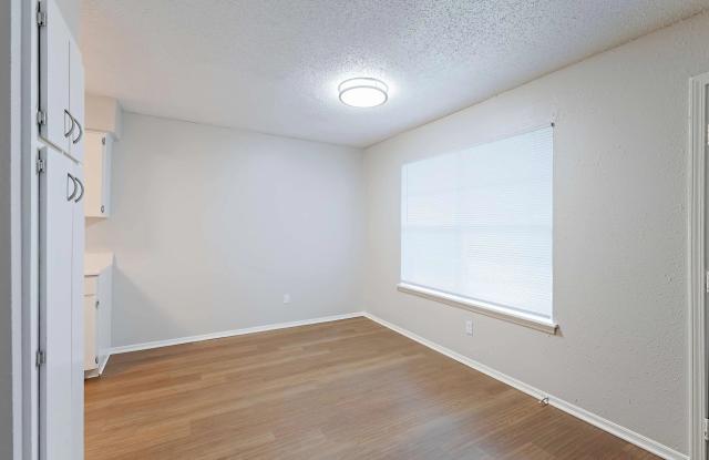 Luxe 30 Apartments Gallery 4