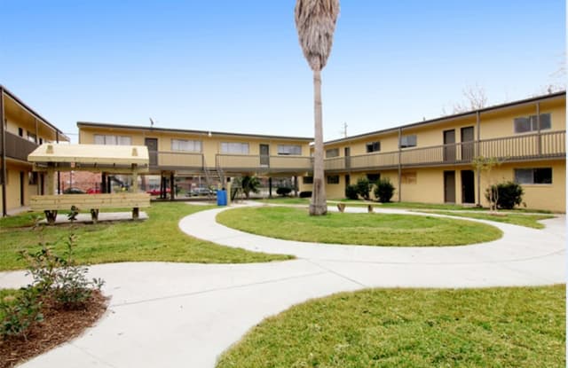 Royal Palms photos photos