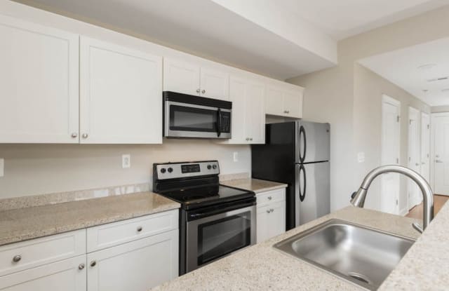 Cherry Street Condominiums Gallery 3