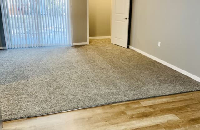 The Pacific Heights Apartments Gallery 2