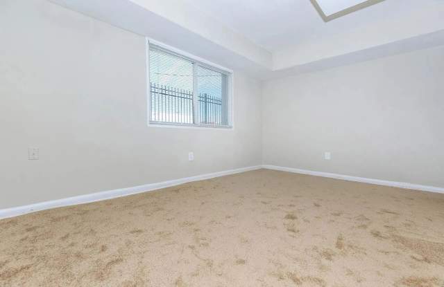 Regency Court Apartments Gallery 4