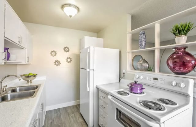 Wyandotte Apartment Homes photos photos
