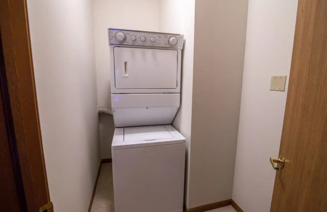 Senior Housing- High Grove Gallery 4