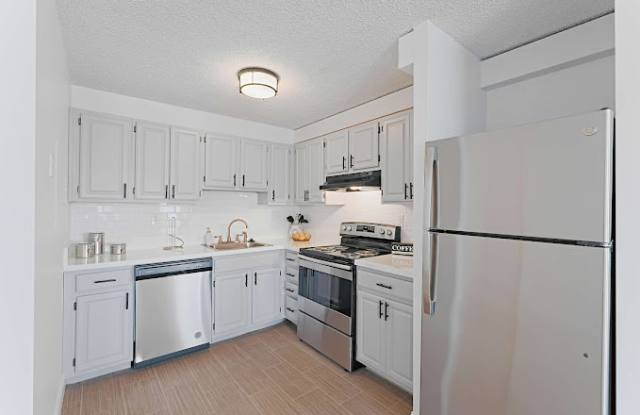 Legacy at Imperial Village - 55+ Senior Living Community Gallery 2