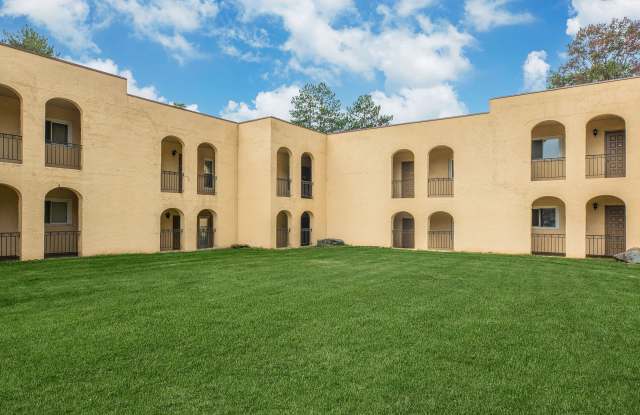 Country Club Apartments photos photos