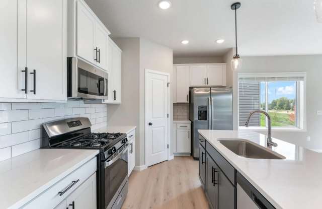 Acclaim of Woodbury photos photos