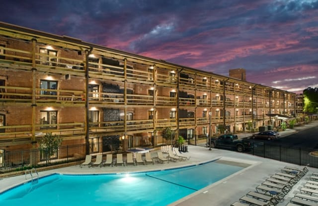 THE APARTMENTS AT PALMETTO COMPRESS photos photos