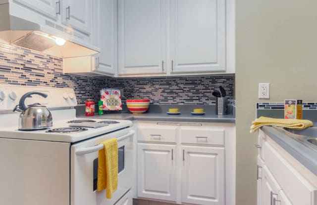 Twenty2Eleven Apartments Gallery 4