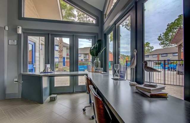 Harbour Point Gallery 2