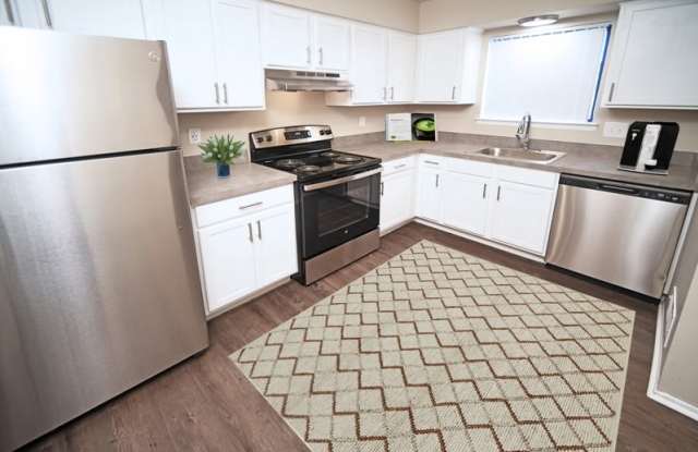 Uptown 11 Townhouses Gallery 2