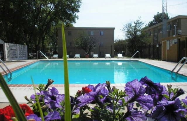 Ford Parkway Apartments photos photos