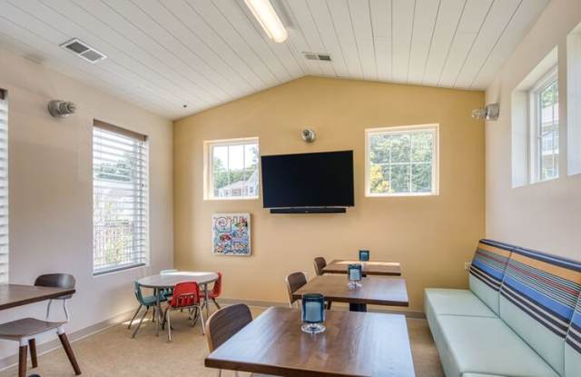 River Bend Apartments Gallery 4