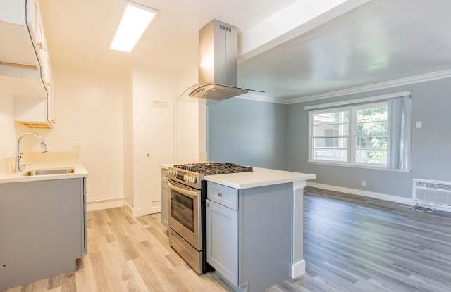 Woodman - Donovan photos photos