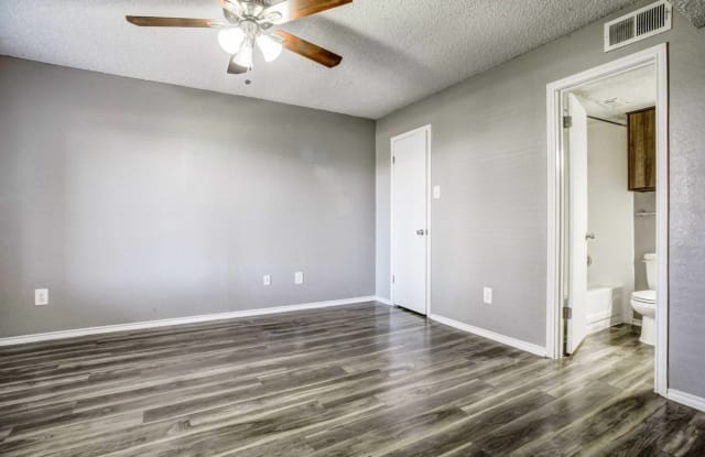 Woodside Lane Apartments Gallery 3