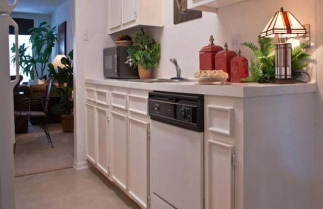 Springwood Park Apartments photos photos