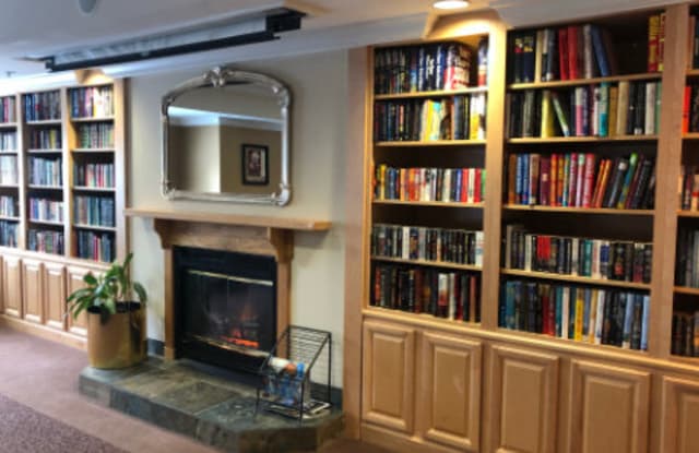Senior Housing - Waverly Gardens Gallery 4