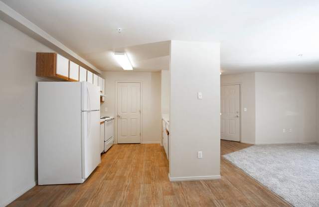 Sunset Ridge Apartments - Affordable Housing Gallery 2