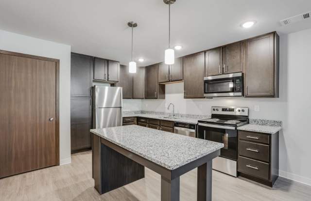 Bristol Ridge - Senior Housing Gallery 3