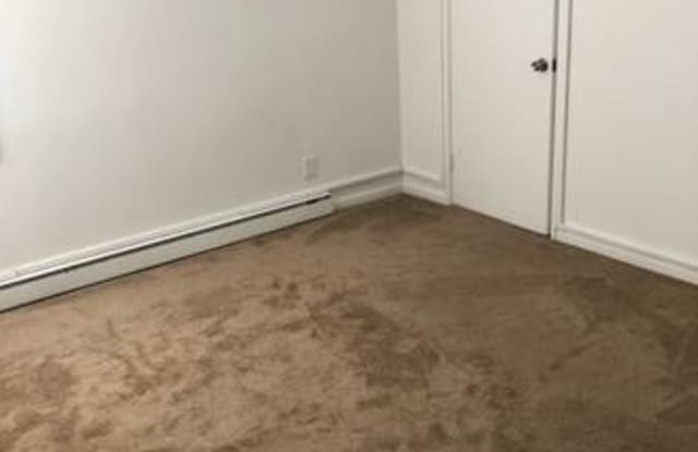 Evergreen Apartments Gallery 2