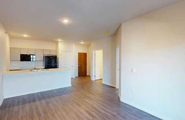 Greenwood Apartments Gallery 2