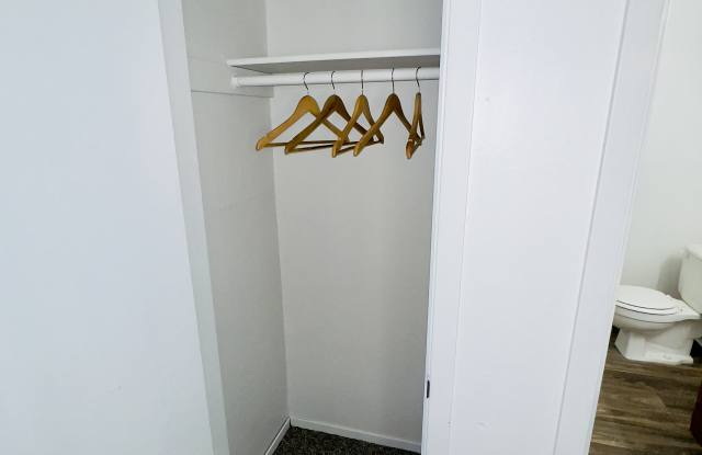 River Street Gallery 4
