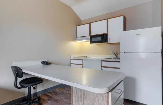 Dallas - Plano Parkway Gallery 4