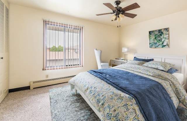 Fox River Bluff Apartments photos photos