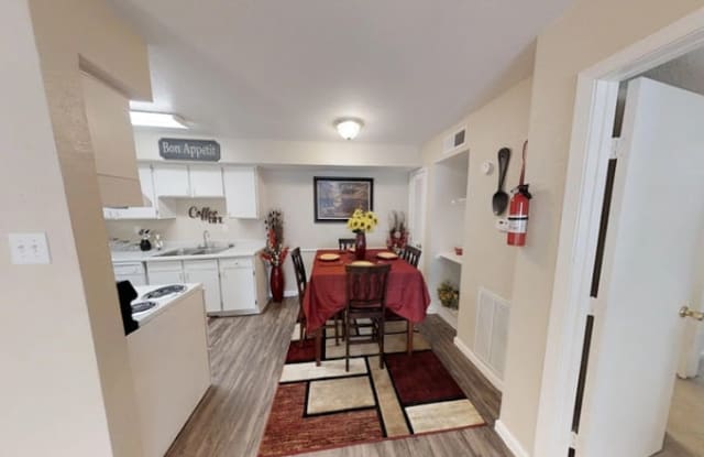 Northlake Manor Gallery 2