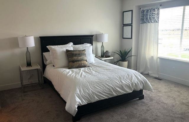 Porter Ranch Townhomes Gallery 3