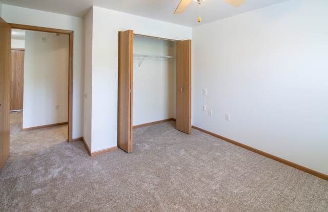 Uptown Commons I - Senior Housing Gallery 2