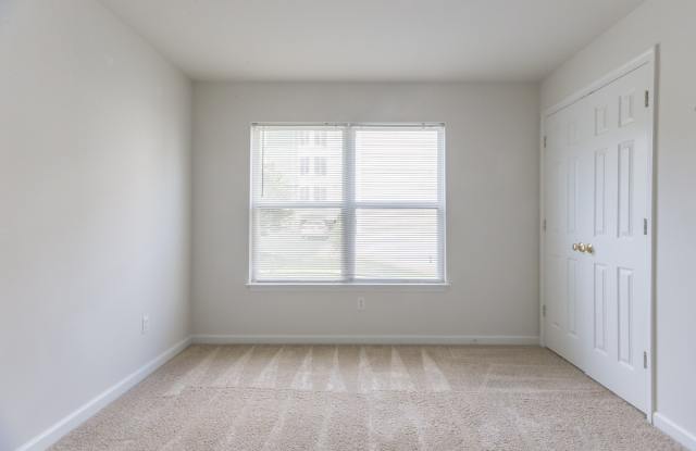 Wertland Apartments - Student Housing Gallery 4