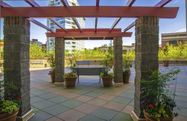 Stadium Station Apartments