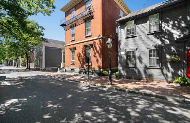 110 Benefit Street Apartment Homes Gallery 2