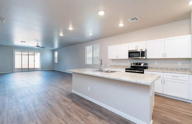 The Reserve at Westpark IV Gallery 4