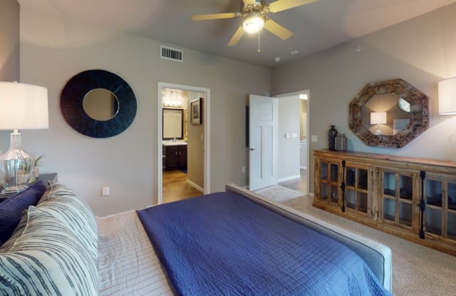 Raleigh House Apartments Gallery 2