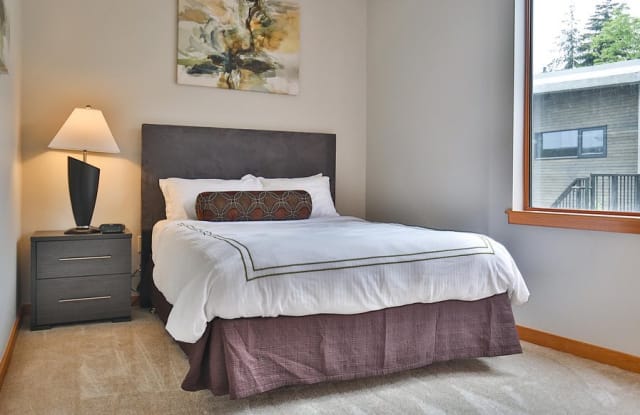 Park East Apartments Gallery 4