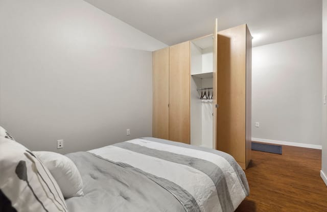 Parkway West Apartments Gallery 3