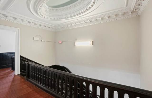 110 Benefit Street Apartment Homes Gallery 4