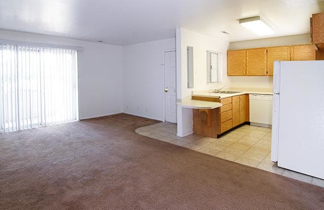 Eastbrook Apartments photos photos