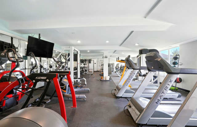 Redtail Court photos photos Redtail Court photos photos