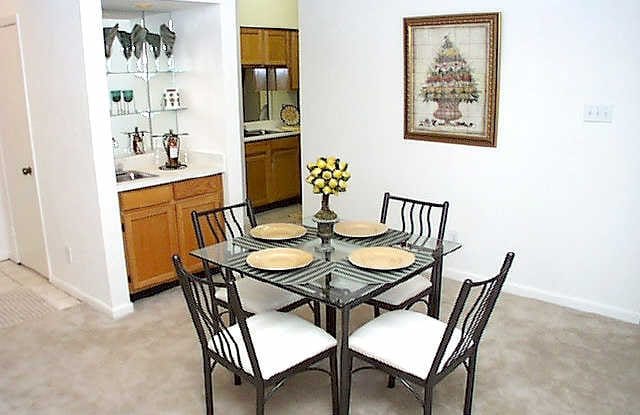 Cape Colony Apartments Gallery 2
