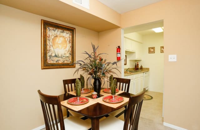 The Crest Apartments Gallery 4